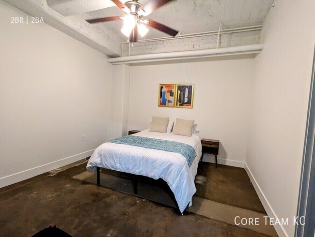 Building Photo - Two bedroom in Midtown