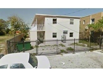 Foto principal - 1948 NW 2 Ct