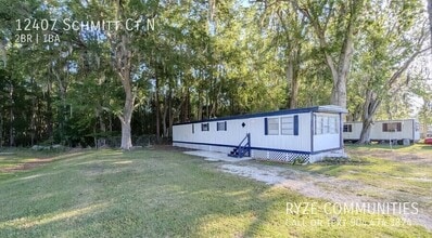 Building Photo - 12407 Schmitt Ct N