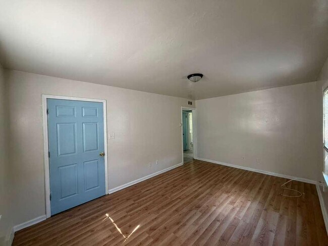 Building Photo - 4636 N 46th St