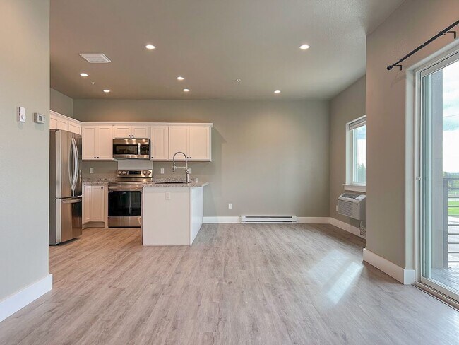 Foto del edificio - Pet Friendly 2 bed/ 1.5 bath unit at Soldier Ridge!