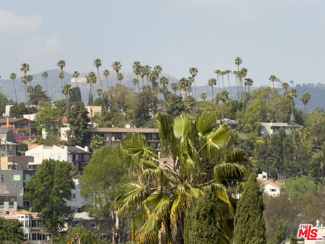 Building Photo - 845 N La Fayette Park Pl