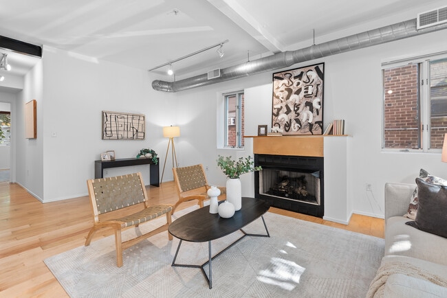 Building Photo - 2307 15th St NW