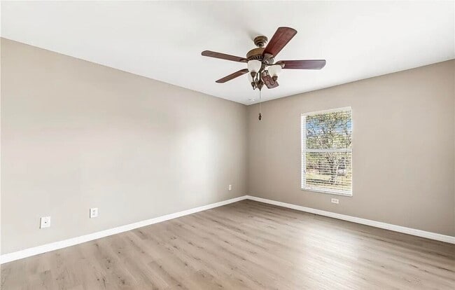 Foto del edificio - 9792 Deerfoot Dr