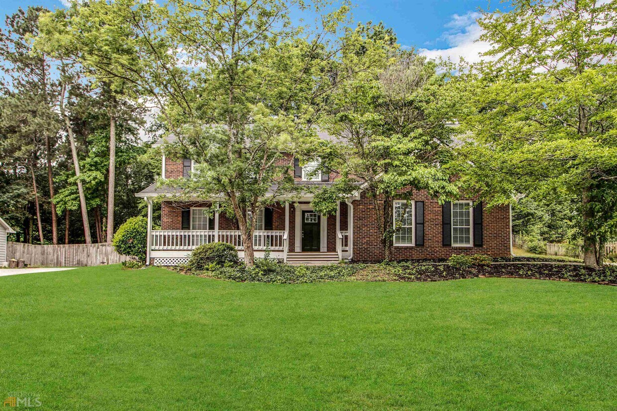 2945 Emerson Lake Dr, Snellville, GA 30078 House for Rent in