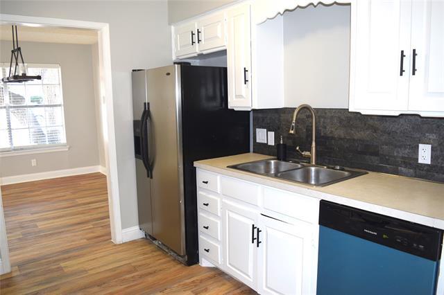 Foto del edificio - 14372 Haymeadow Cir