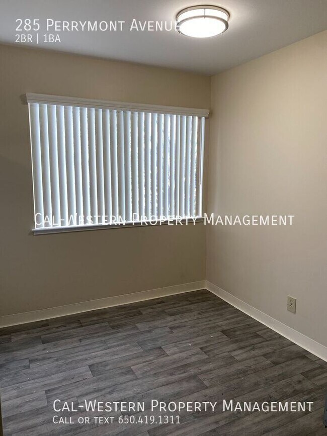 Foto del edificio - 285 Perrymont Ave