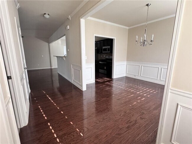 Building Photo - 167 Gilliflower Park