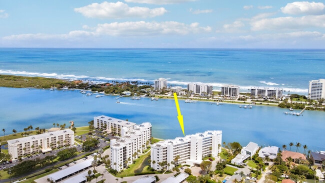 Building Photo - 19800 Sandpointe Bay Dr