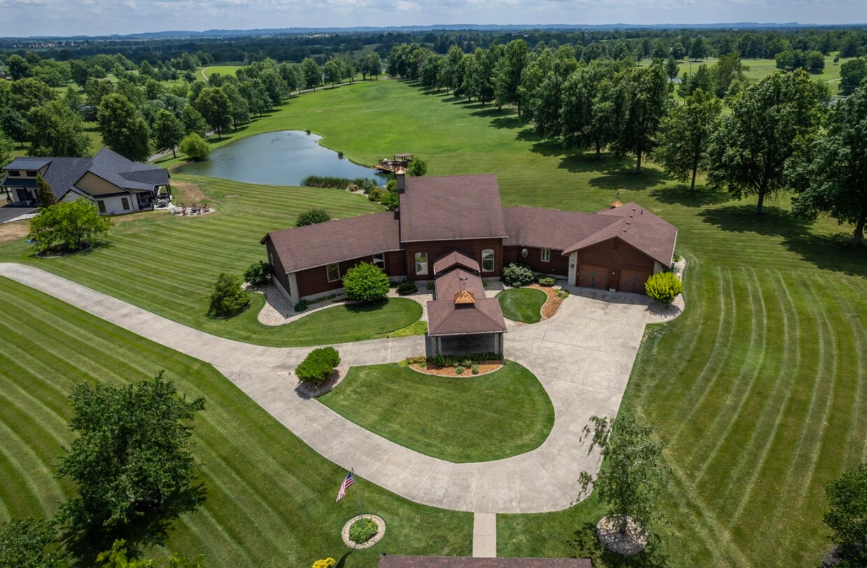Primary Photo - 108 Brightleaf Dr
