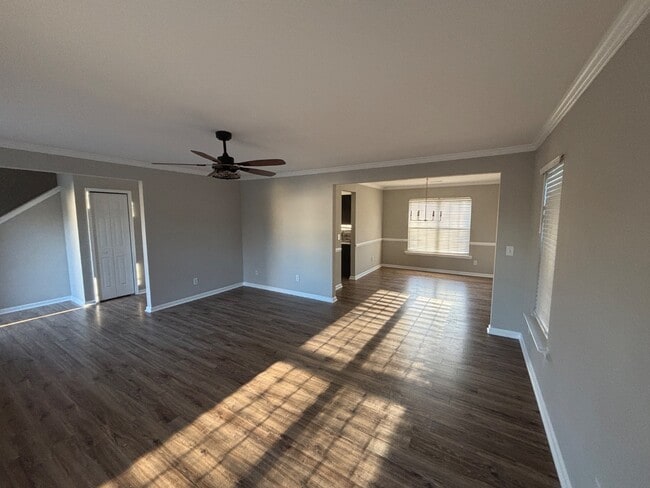 Foto del edificio - 6 Brookhaven Way