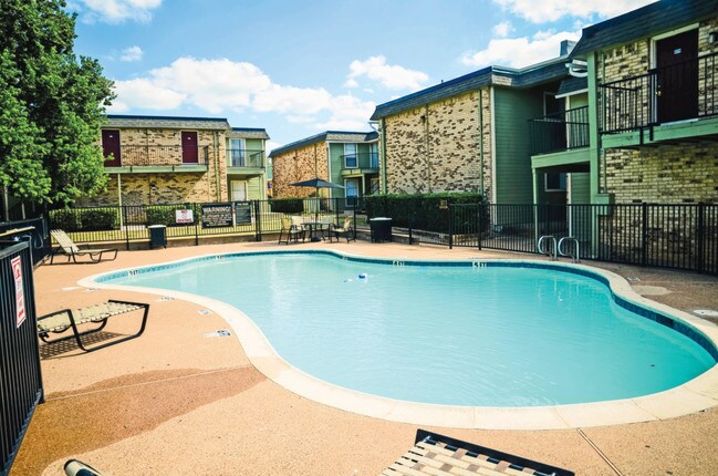 Finley Square Apartments Rentals Irving, TX