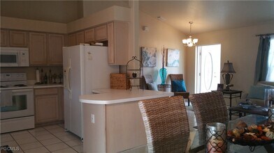 Building Photo - 162 SE 18th Terrace