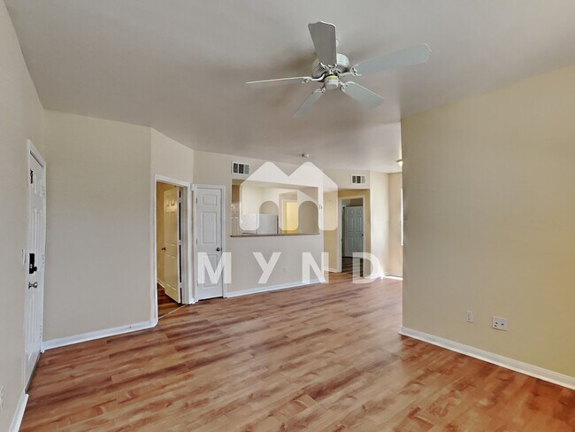 Building Photo - 8000 W Badura Ave Unit 1016
