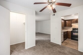 Interior Photo - Welcome to The Bluffs – Comfort, Convenience & Value in the Heart of Gladstone