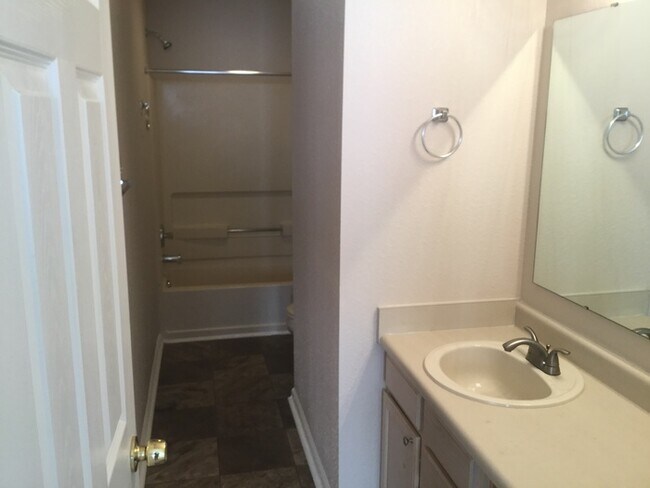 Building Photo - HALF OFF RENT! Two Story Home Ready for Lease