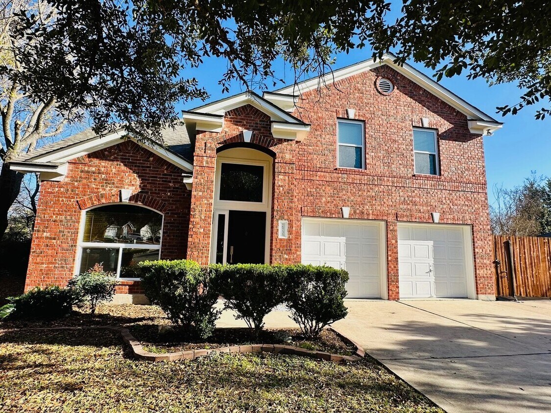 **MOVE IN SPECIAL** Spacious Single Famil... - **MOVE IN SPECIAL**  Spacious Single Famil...