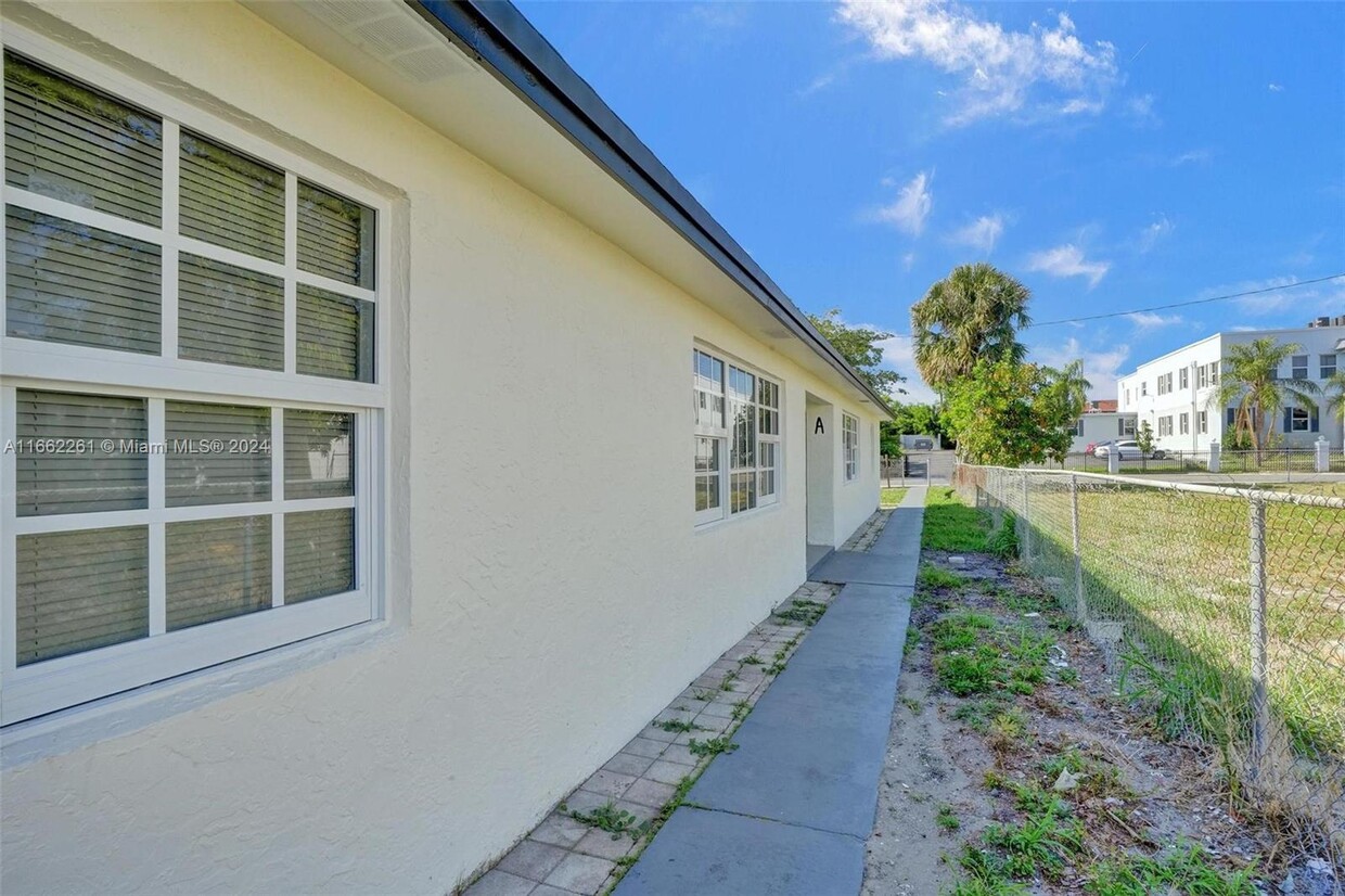 Foto principal - 812 13th St
