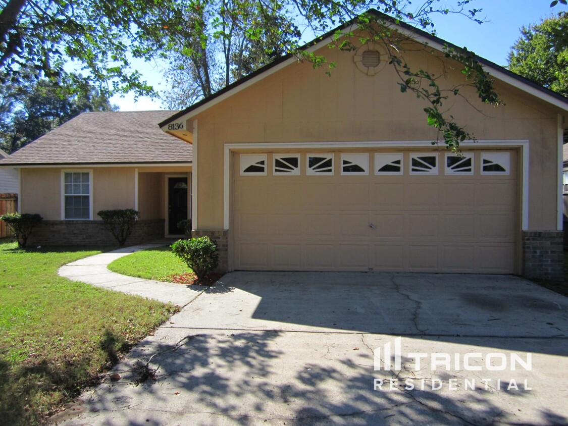 Foto principal - 8136 Homestead Oaks Drive Jacksonville FL