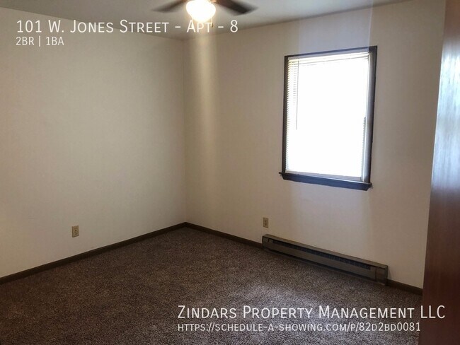 Foto del edificio - 101 W Jones St