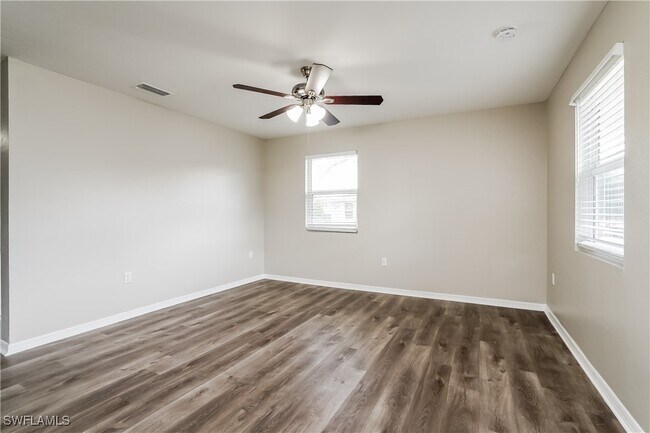 Foto del edificio - 639 SW 4th Terrace