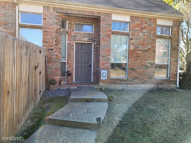Foto del edificio - 3 br, 2.5 bath House - 7176 Drummond dr