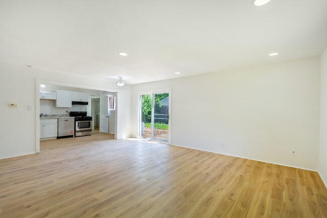 Foto del edificio - 109 Avondale Ct