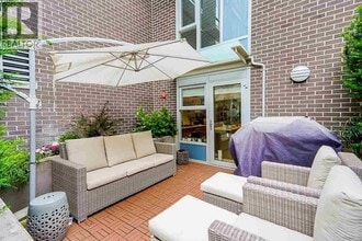 Building Photo - 532 W 7th Ave