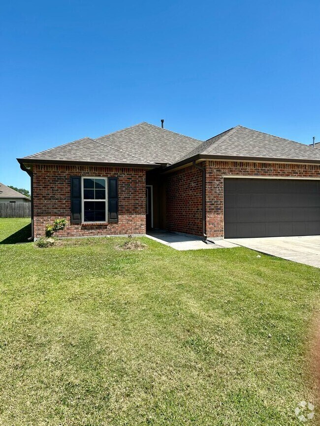 Building Photo - 42530 Pebblestone Ave