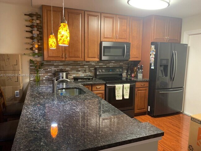 Building Photo - 3051 N Course Dr