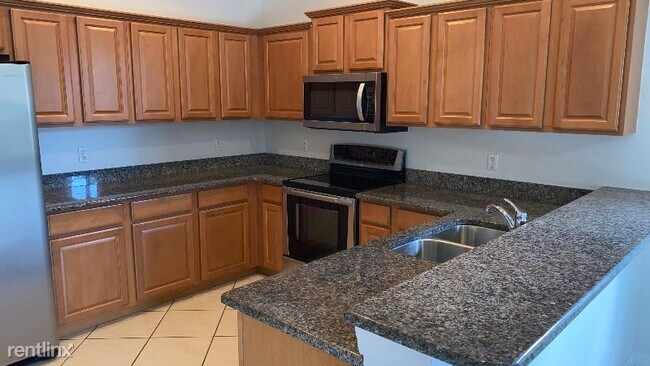 Building Photo - 3 br, 2 bath House - 8423 Baywood Vista Dr.