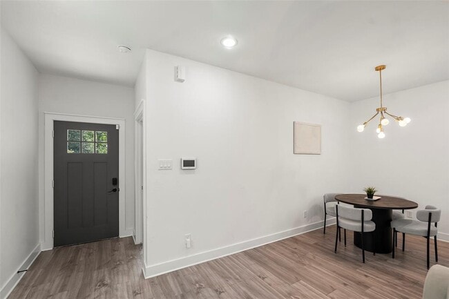 Building Photo - 7215 Tippett St