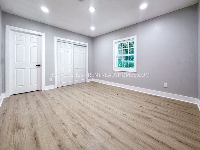 Building Photo - 7836 Brumblay St
