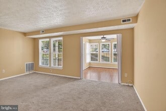 Building Photo - 782 Southern Hills Dr