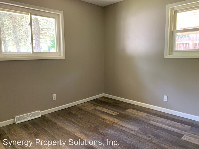 Foto del edificio - 3 br, 1.5 bath House - Hout Rd 2019 Richland