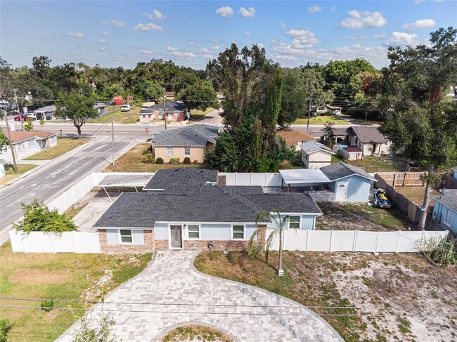 Building Photo - 3602 E 33rd Ave
