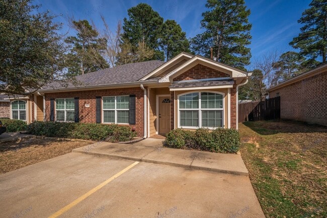 Foto del edificio - 1612 Stanley Drive