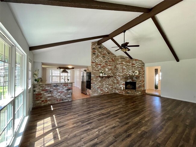 Building Photo - 15638 Boulder Oaks Dr