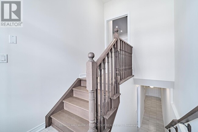 Building Photo - 2945 Starlight Dr