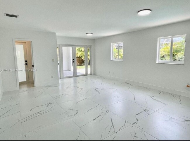 Building Photo - 11520 SW 57th St