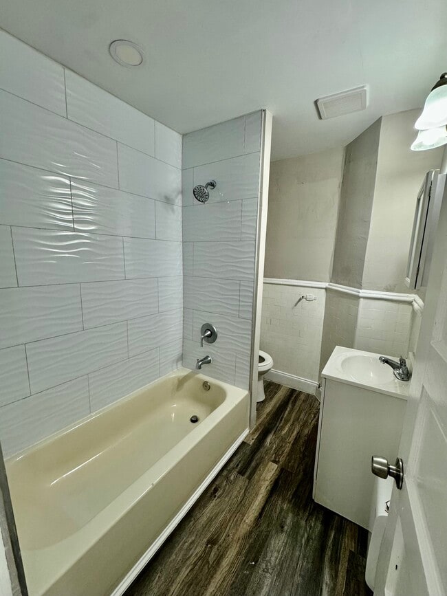 Foto del edificio - 4323 N 8th St