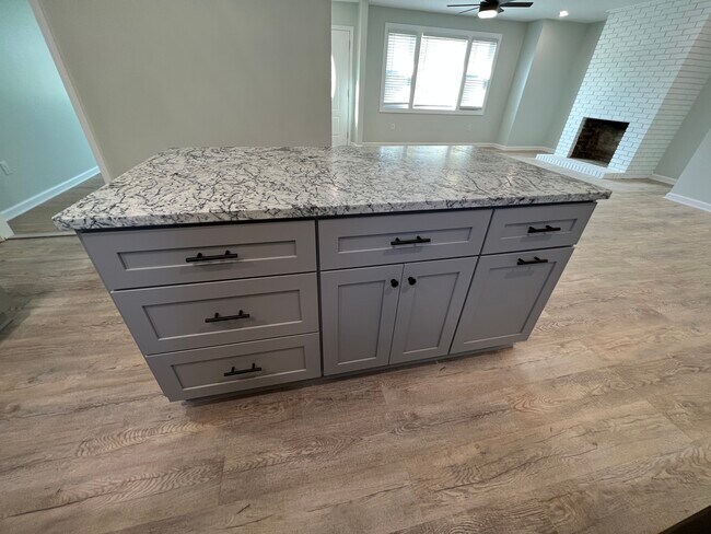 Foto del edificio - 3760 Reid Rd