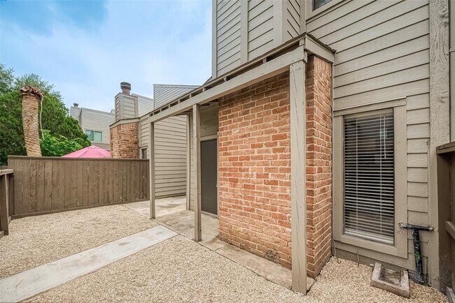 Building Photo - 1566 Prairie Grove Dr