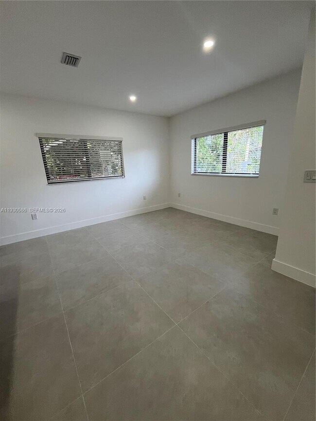 Foto del edificio - 119 NW 5th Ave