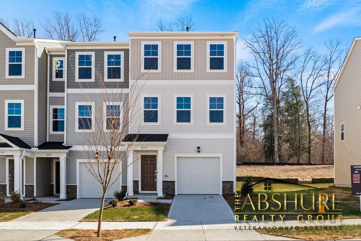 Primary Photo - 2607 Chert Ln