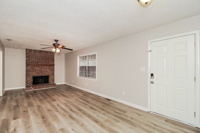 Foto del edificio - 1928 Leatherleaf Dr SW