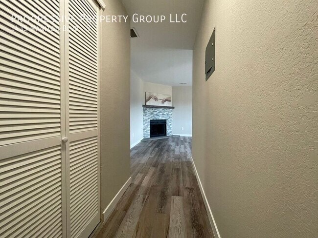 Foto del edificio - 1435 Manitou Blvd