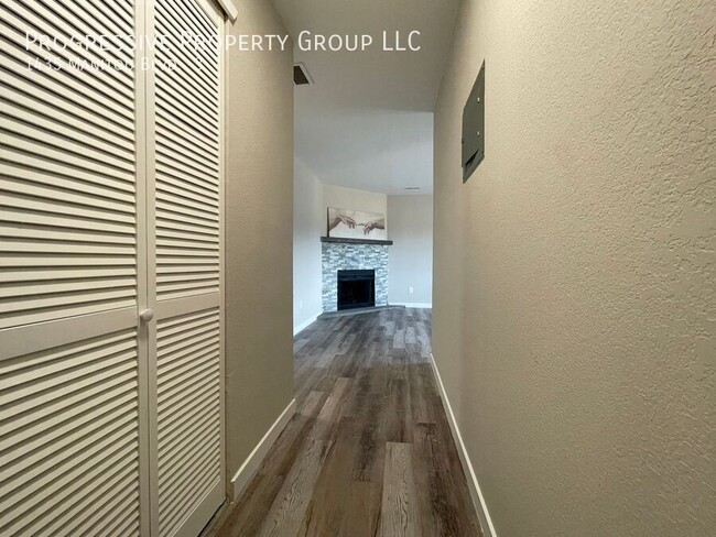 Building Photo - Newly Renovated Modern Apartment Home with...