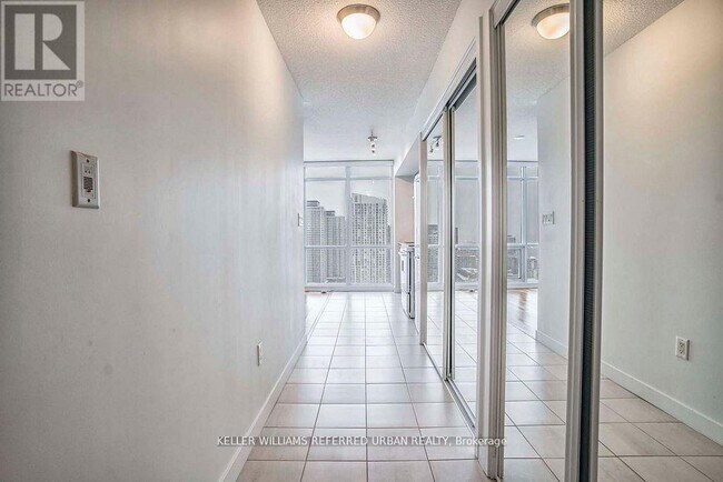 Photo du bâtiment - 11 Brunel Ct