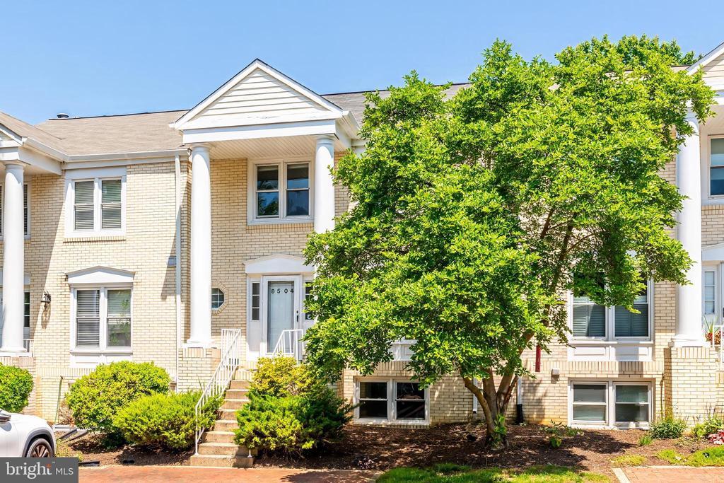 Primary Photo - 8504 Jeffersonian Ct